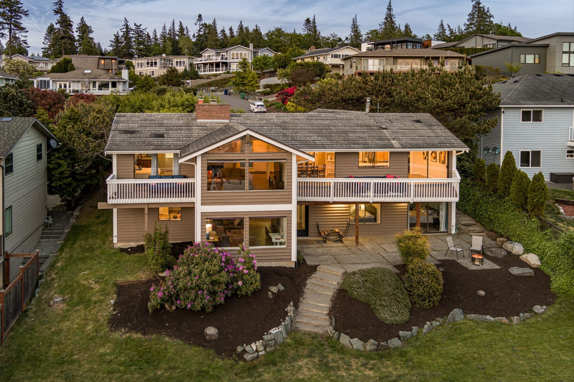 Pricing strategy for selling a home on Whidbey Island with comparable market analysis.