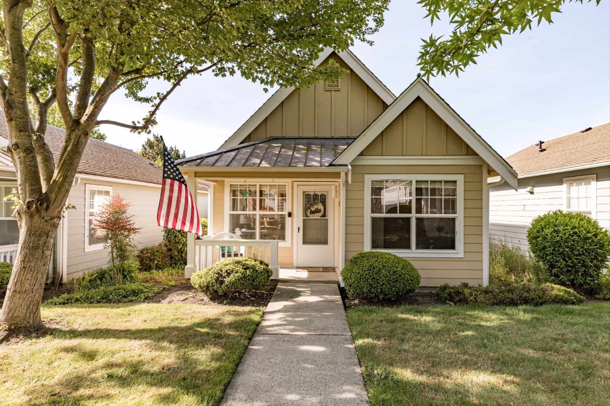 Oak Harbor real estate market update with current median price, days on market, and inventory data.